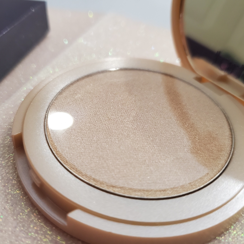 Tarte Exposed highlighter